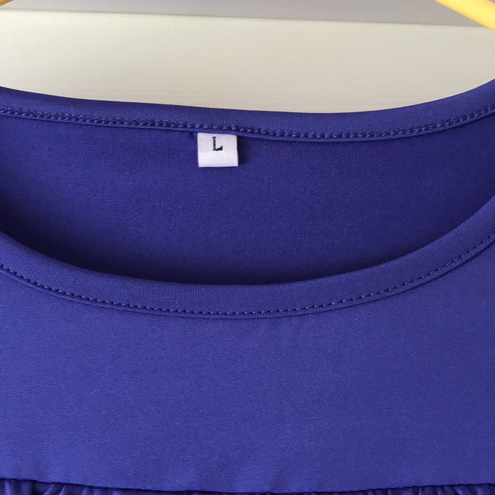 Cold Shoulder Top - Picture 3 of 3